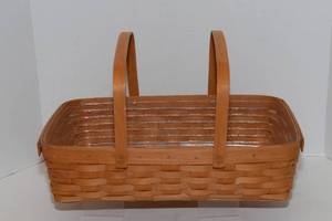 lot 215 image: Longaberger Basket - Warm Brown Magazine Newspaper Basket with Dual Handles
