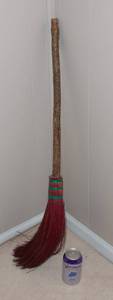 lot 226 image: Vintage Hearth Broom