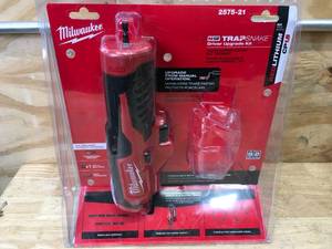 lot 67 image: MILWAUKEE 2575-21 M12 Trap Snake 12V Lithium-Ion Cordless Toilet and Urinal Auger Power Driver Kit (Tool Only) - D99