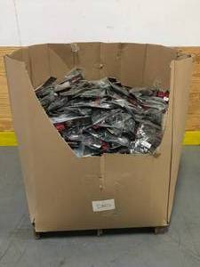lot 21 image: Pallet of Velociraptor Toys