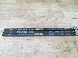 lot 105 image: Lot of 3 - 10 Piece Tolsen Hacksaw Blades Model # 30061