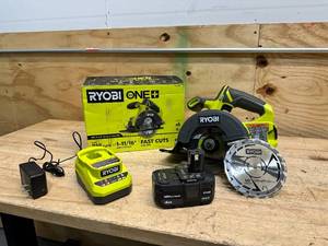 lot 118 image: RYOBI  ONE 18V Cordless 5-12 in. Circular Saw Kit with 4.0 Ah Battery and Charger