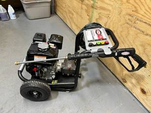 SIMPSON 3300 PSI 2.5 GPM Cold Water Gas Pressure Washer with HONDA GX200 Engine