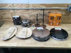 lot 51 image: Lot of Moscow Mule Cups, Burner Covers and Other Kitchen Items