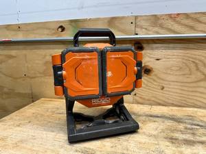 lot 160 image: RIDGID 18V Cordless Hybrid LED Panel Light (Tool Only)