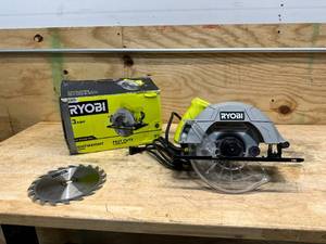 lot 193 image: RYOBI 13 Amp Corded 7-14 in. Circular Saw