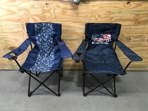 lot 207 image: Lot of 2 - Outdoor Folding Chairs