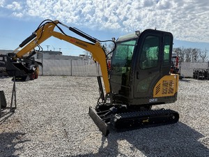AGT QNT30 Mini Excavator - Cab - Kubota Diesel
