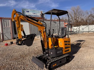 lot 25 image: AGT MX12R Mini Excavator