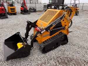 lot 28 image: AGT MX-CRT23 Compact Track Loader