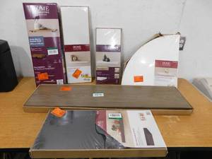 lot 124 image: FLOATING SHELF LOT
