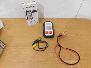 lot 73 image: VECTOR 500 Watt Power Inverter, Dual Power Inverter, Two USB Charging Ports
