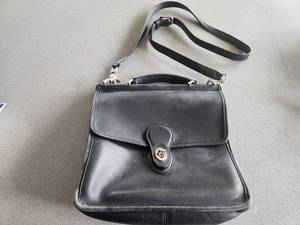 Vintage Coach Leather Bag 9927