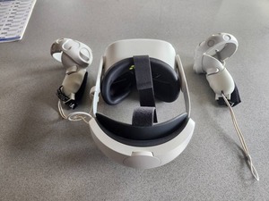 Meta Oculus Quest 2 128GB Standalone VR Headset