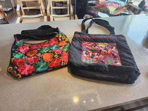 lot 17 image: Handcrafted Embroidered Tote Bags