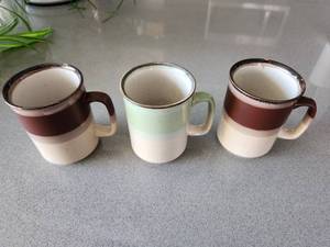 lot 97 image: Set of 3 vintage Coffee Mugs