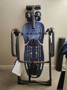 lot 100 image: Inversion Rack
