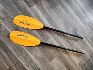lot 110 image: Aqua Bound 230 cm 2-Piece Kayak Paddle