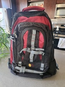 lot 111 image: Pine Ridge Globe Trotter 50 Backpack with Removable Day-Pack