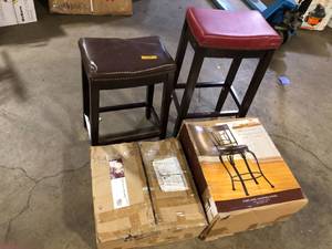 lot 34 image: Lot of Assorted Chairs Various Models and Conditions Customer Returns See Pictures