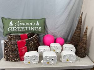 lot 82 image: New but Blemished Christmas Decorations