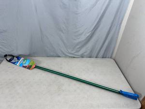 lot 168 image: New Unger 48 inch Nifty Nabber Reach Tool