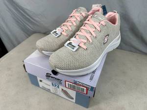 lot 208 image: New Skechers Arch Comfort Shoes - Size 12