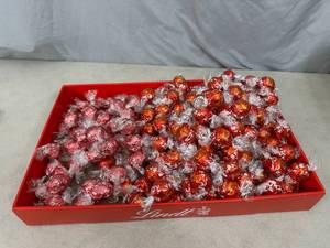 lot 219 image: Over 5 12 Lbs of Lindt Lindor Chocolate Truffles