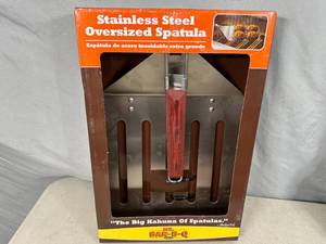 lot 250 image: New Colossal Spatula - Stainless Steel