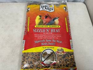 lot 263 image: New 14 lb Bag of Wild Delight Sizzle n Heat Bird Seed  Bird Food