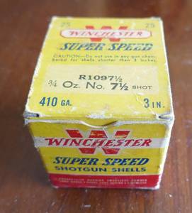 lot 5 image: Vintage Winchester Super Speed 410 ga shotgun shells and box