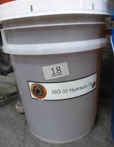 lot 18 image: Unopened 5 gallon bucket of 32 Hydraulic Oil