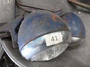 lot 41 image: Pair of old headlights, dont know what vehicle they come off of, probably an old truck