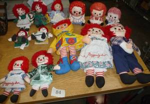 lot 84 image: Another Raggedy Ann group, planters, books, dolls