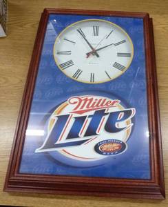 lot 92 image: Miller Lite clock 18x12