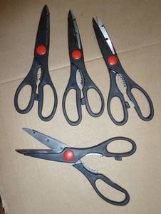 lot 184 image: 20 scissors