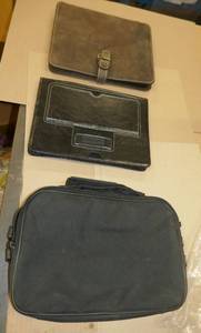lot 191 image: Group of 4 laptop and tablet cases