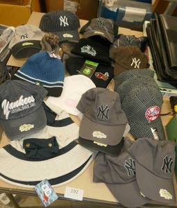 lot 192 image: Large group of hats