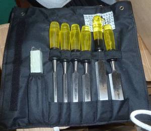 lot 201 image: 3 sets of wood chisels