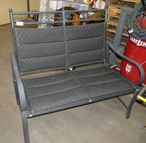 lot 213 image: Nice outdoor bench for the patio