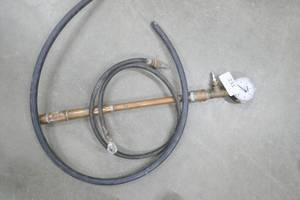 lot 231 image: Test plug gauge and hose