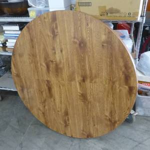 lot 270 image: Round dining table with one leaf, metal legs