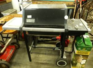 lot 278 image: Weber grill