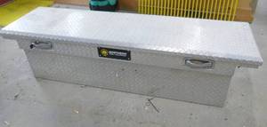 lot 286 image: truck toolbox