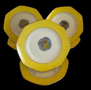 lot 76 image: Six Vintage Noritake Plates in Beautiful Yellow, White and Blue and Yellow Flowers