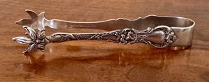 lot 88 image: Vintage Silver Plate Wallace Pickle Tongs