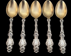 lot 35 image: Five Vintage Sterling Silver Demitasse Spoons