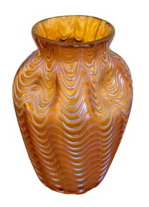 lot 6B image: Antique Loetz Aeolus Glass Vase