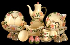 lot 140 image: Vintage Franciscan Desert Rose including, Tea Kettle, Sugar, Cream, Petite Cups and More