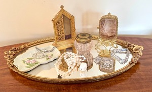 lot 165 image: Vintage Mirrored Vanity Tray, Vintage Glass Vanity Jar and More